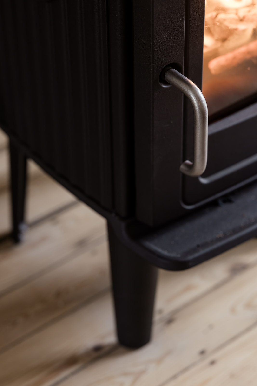 Gebruik een DRU kachel voor een comfortabele en duurzame verwarming. Let op de juiste houtlading voor het beste resultaat.