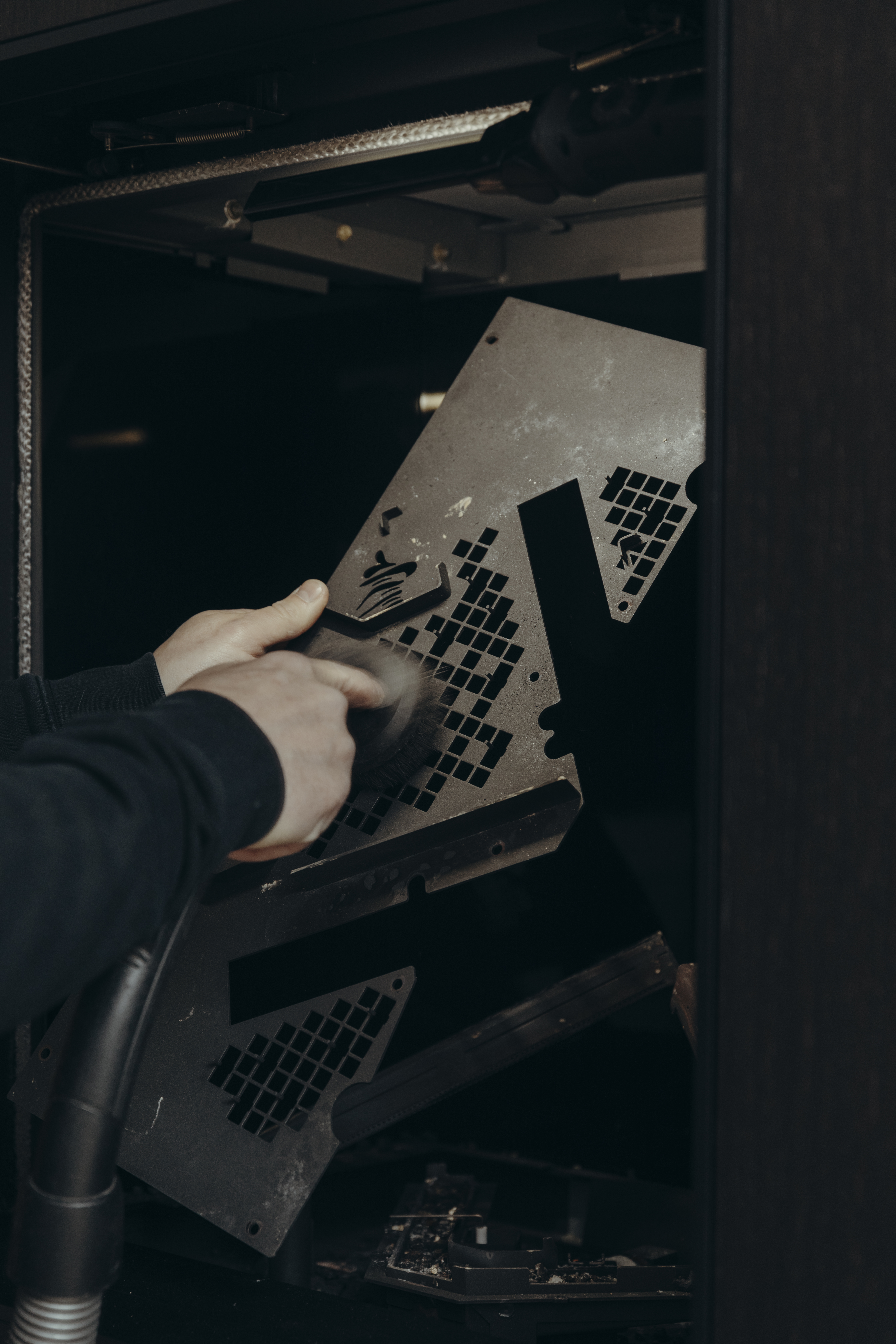 Gashaard schoonmaken - Onderhoud gashaard - Onderhoud kachel - Schoonmaken houthaard